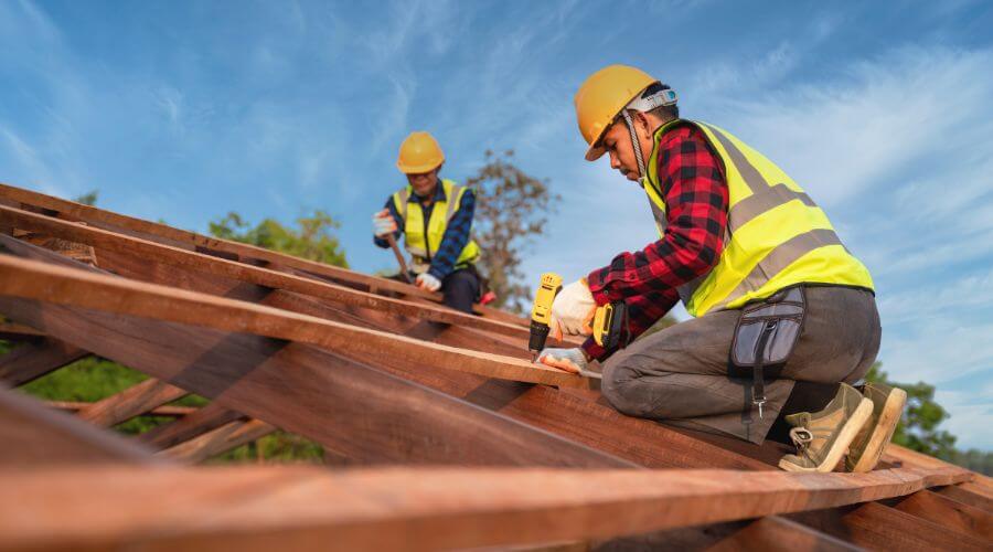 Professional Flat Roofing Installation services in Carlinville, IL